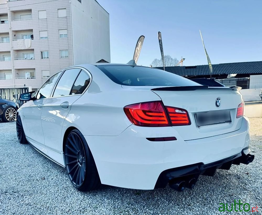 2011' BMW 520 D Pack M photo #2