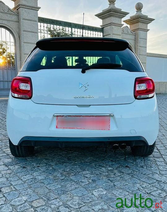 2010' Citroen DS3 photo #6