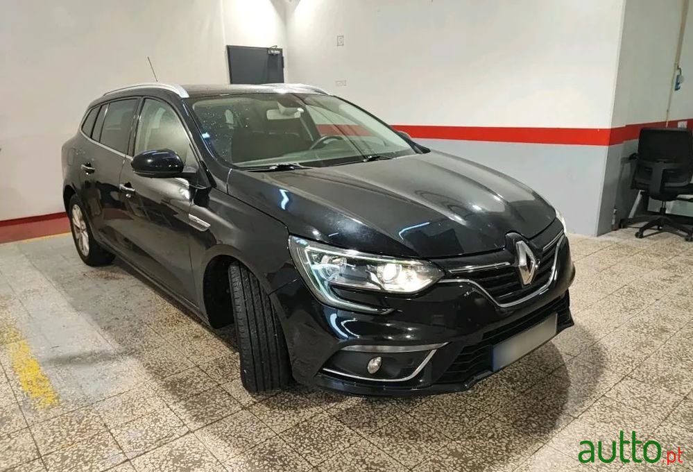 2020' Renault Mégane Sport Tourer photo #4