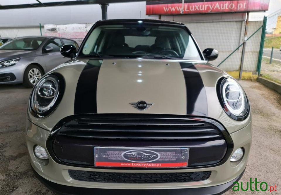 2019' MINI Cooper photo #3
