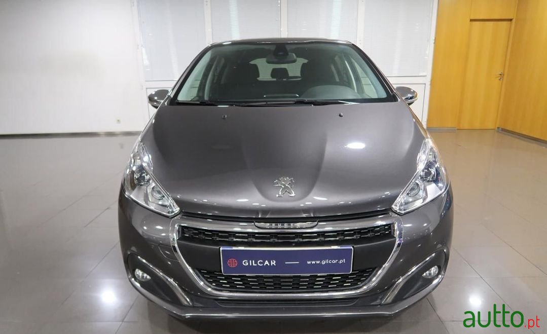 2019' Peugeot 208 photo #3