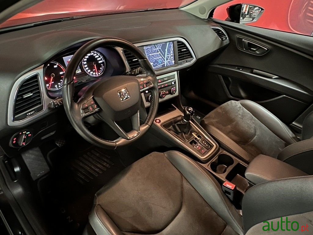 2017' SEAT Leon St photo #4