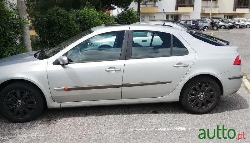 2001' Renault Laguna photo #1