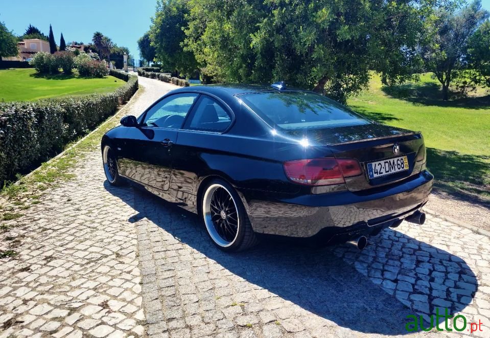 2007' BMW 320 photo #5