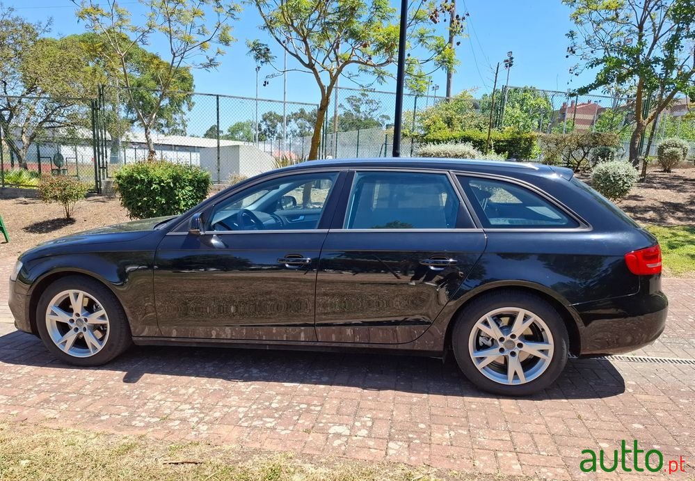 2014' Audi A4 Avant photo #5