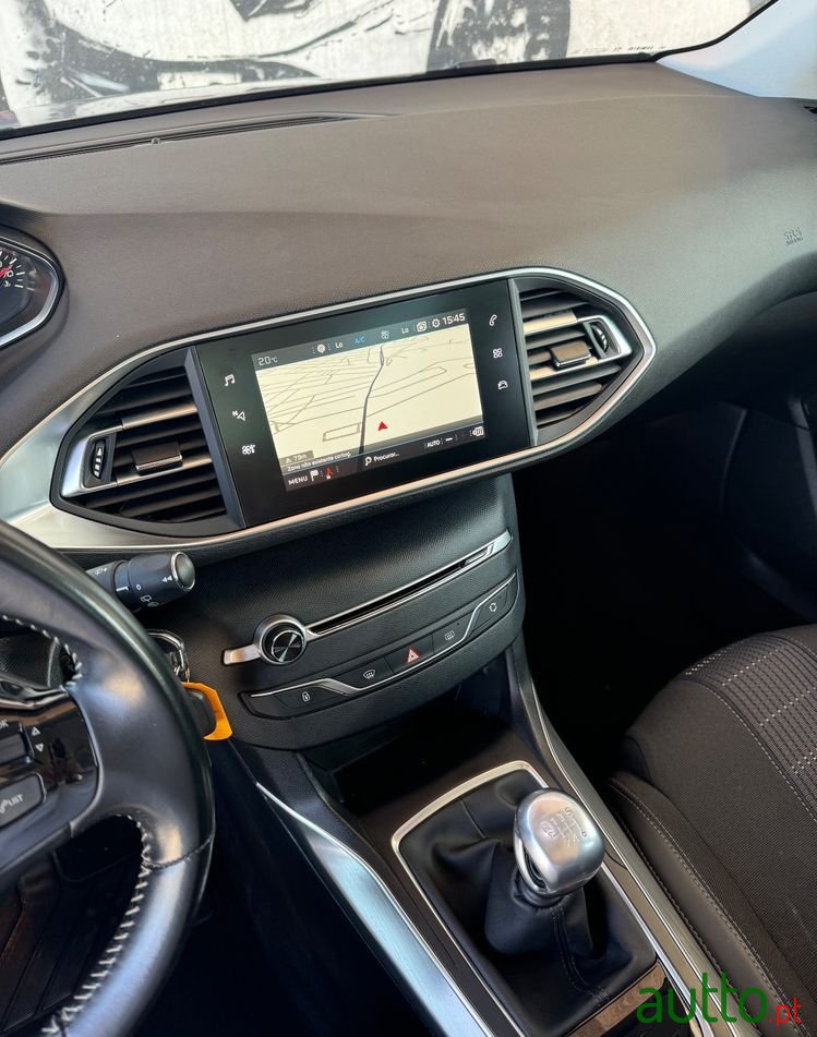 2019' Peugeot 308 Sw photo #6