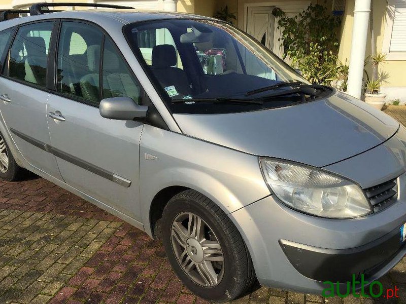 2004' Renault Grand Scenic photo #4