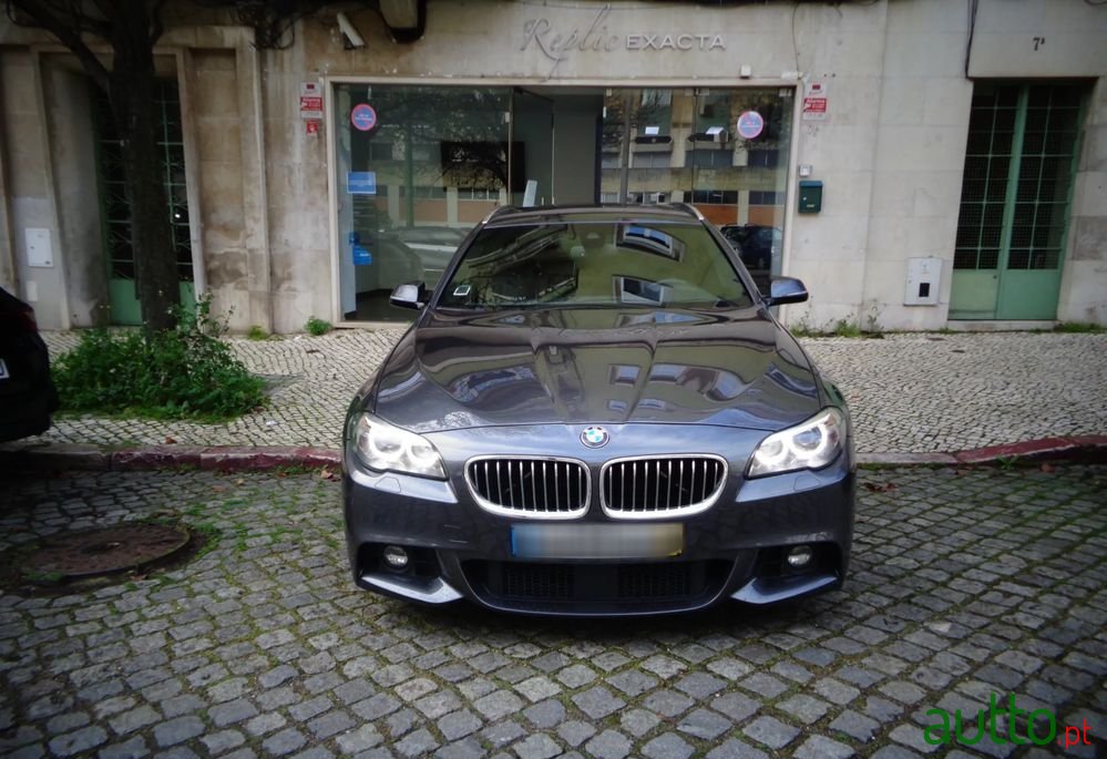2016' BMW Série 5 D Pack M Auto photo #3