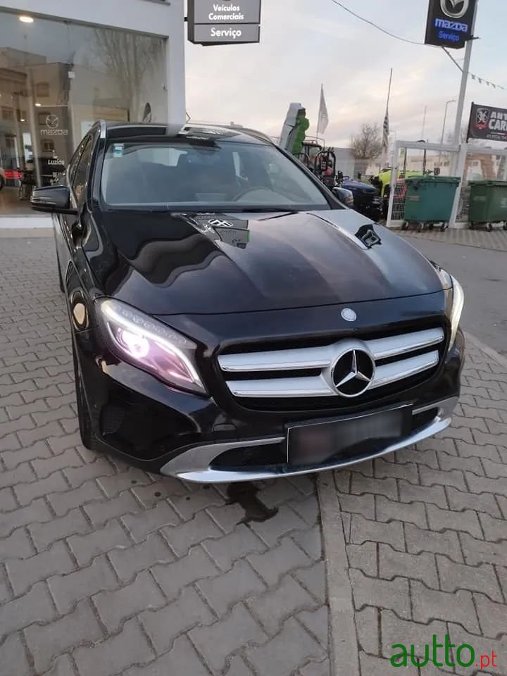 2014' Mercedes-Benz Gla-220 photo #1