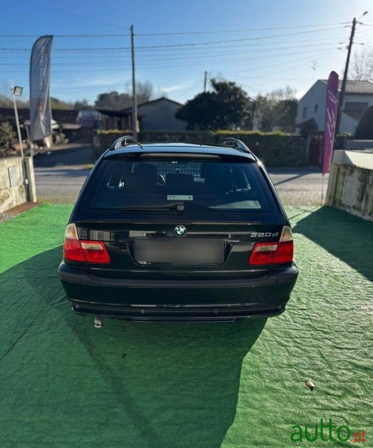 2004' BMW Série 3 Da Sport photo #6