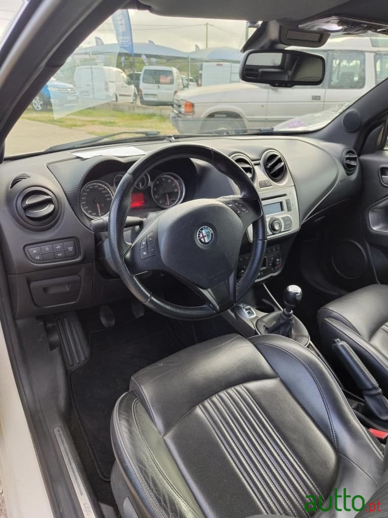 2010' Alfa Romeo MiTo photo #3