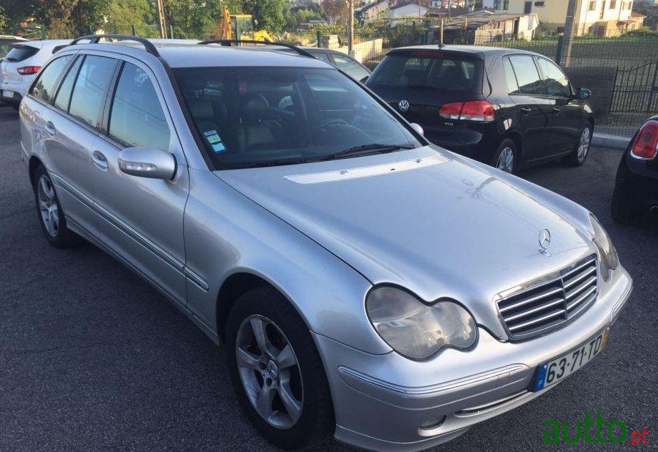 2002' Mercedes-Benz C-220 photo #1