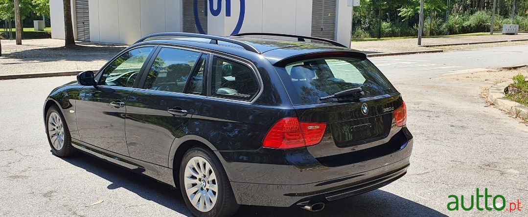 2008' BMW 320 photo #3