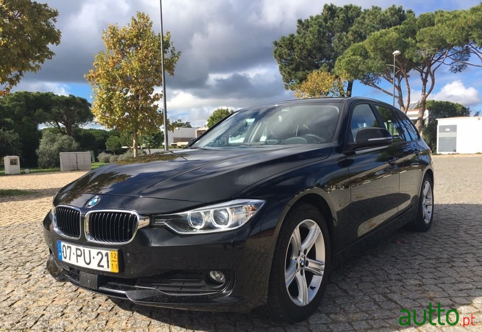 2012' BMW 320 Sport photo #2