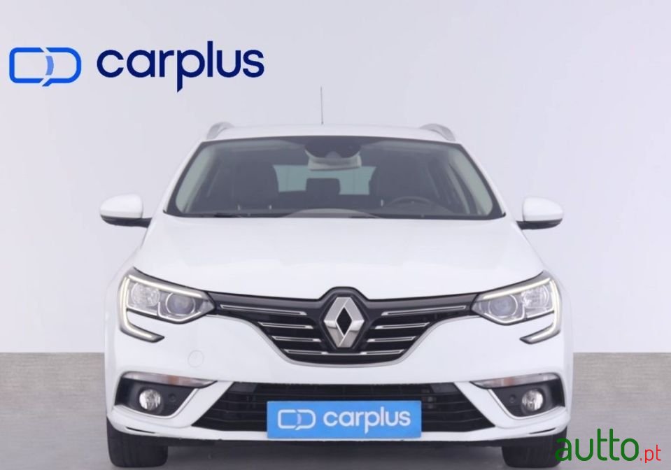 2020' Renault Megane Sport Tourer photo #3