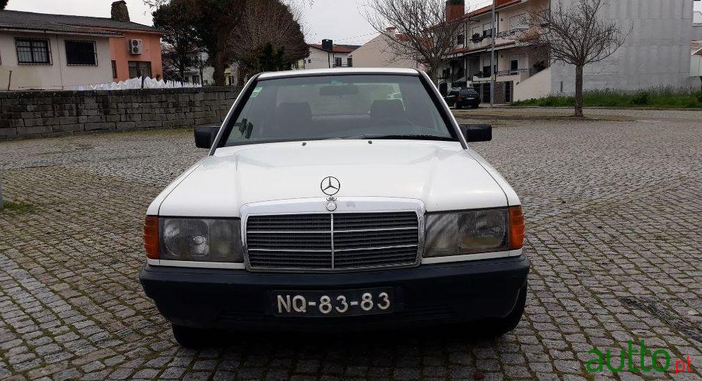 1986' Mercedes-Benz 190 Diesel photo #2
