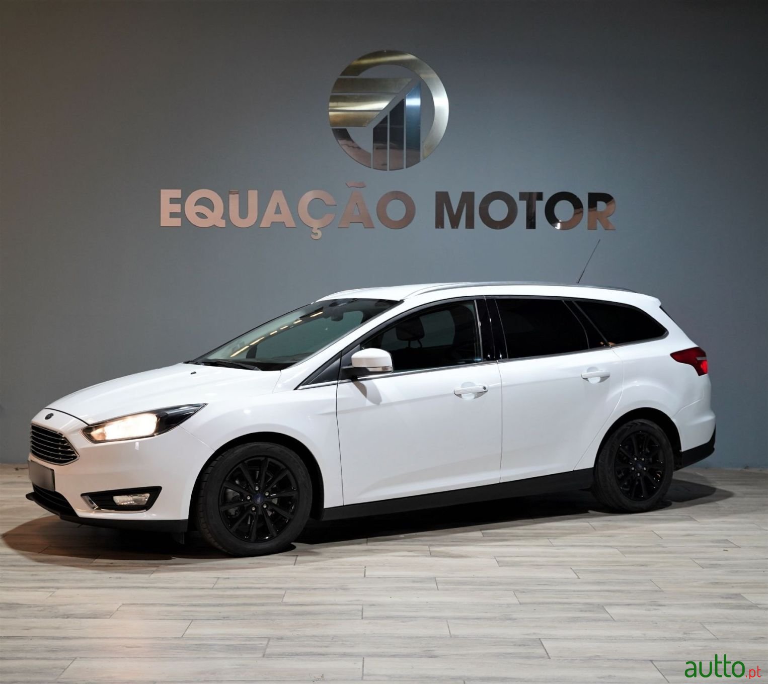 2016' Ford Focus Sw photo #1