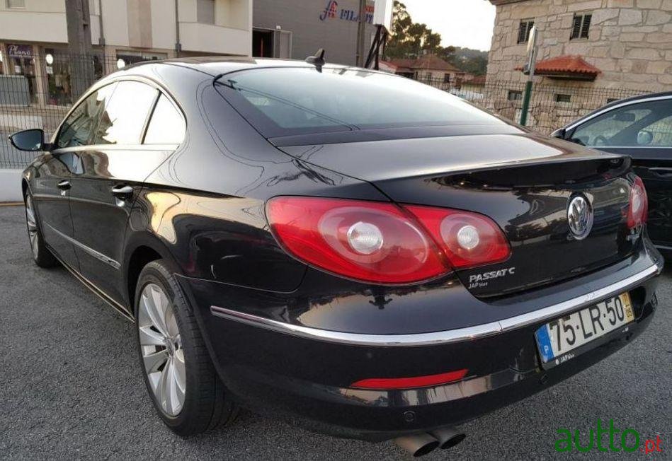 2011' Volkswagen CC photo #1