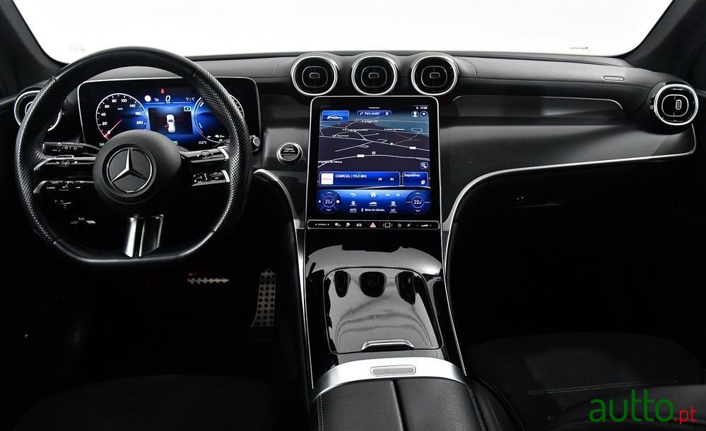 2023' Mercedes-Benz Classe Glc photo #3