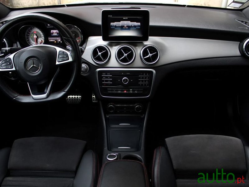 2015' Mercedes-Benz Classe Cla photo #5