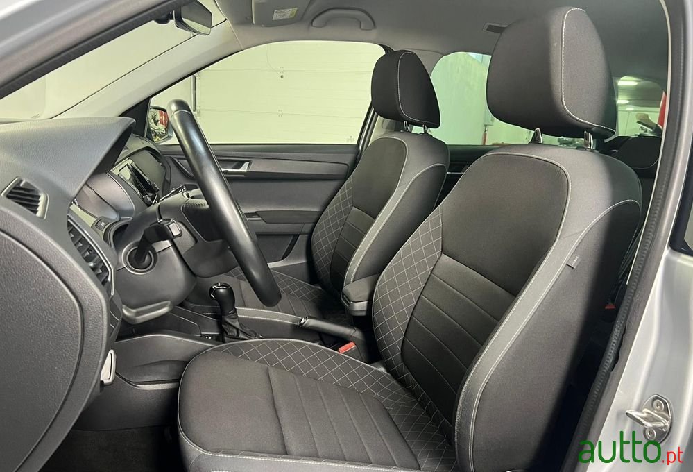 2022' Skoda Fabia Break photo #6