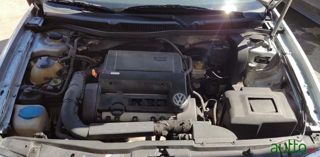 2002' Volkswagen Golf Variant photo #3