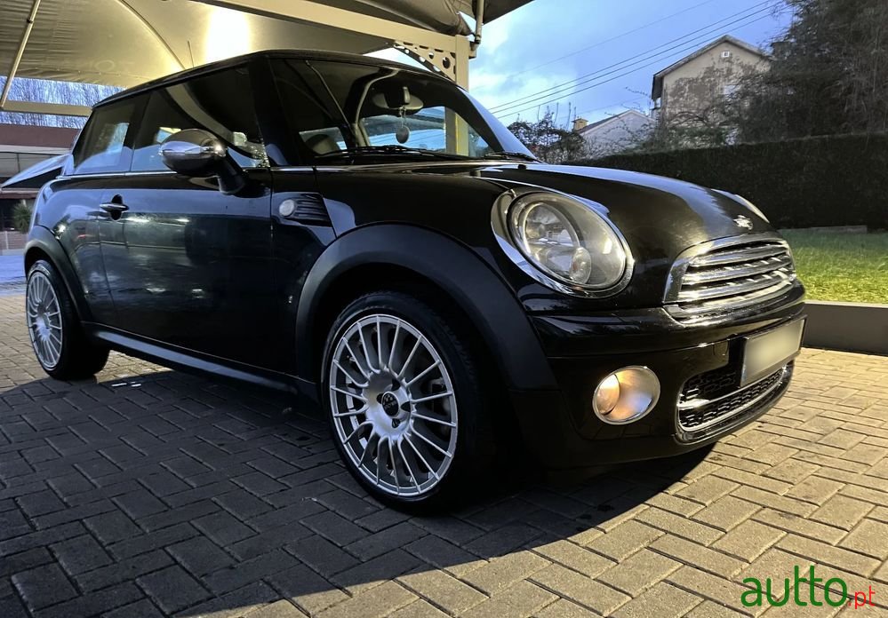 2009' MINI One D photo #2