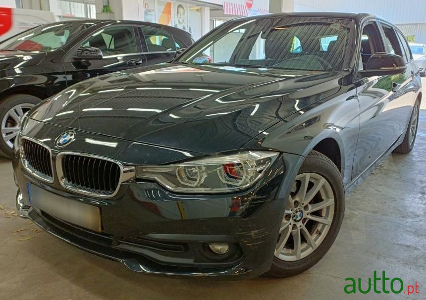 2017' BMW 316 photo #1