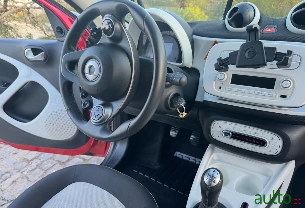 2015' Smart Forfour 1.0 Passion 71 photo #5