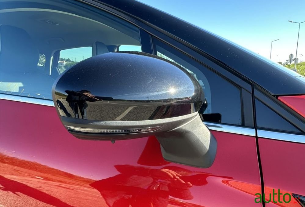 2021' Renault Captur photo #5