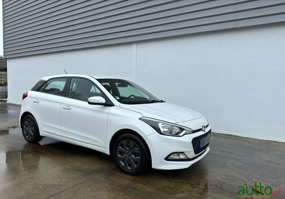 2018' Hyundai i20 photo #3