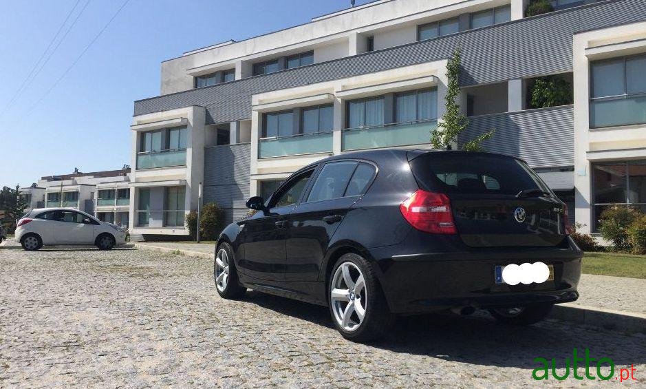 2008' BMW 118 D photo #1