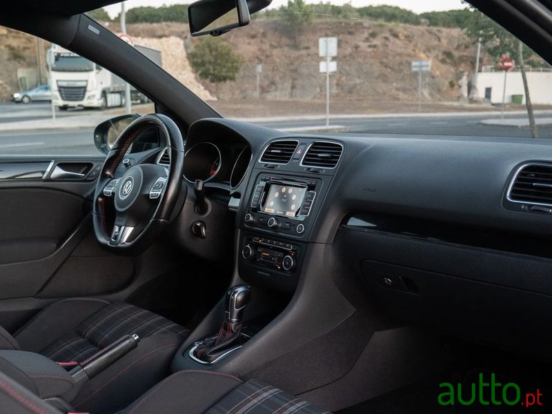 2011' Volkswagen Golf 2.0 Gti Dsg photo #6