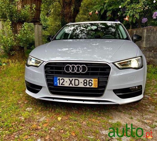 2013' Audi A3 Sportback photo #3