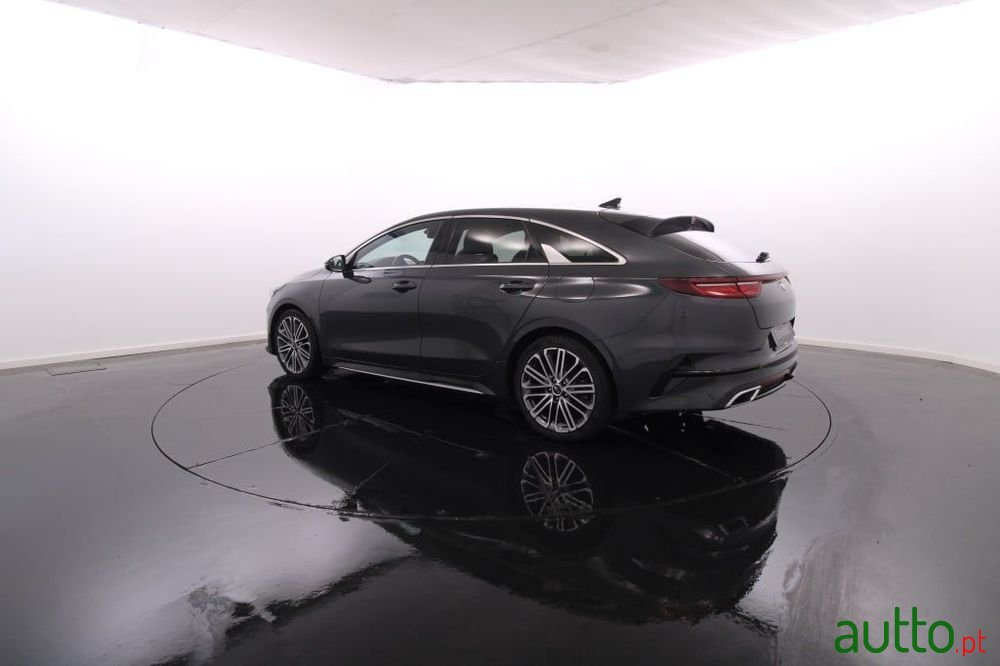 2021' Kia Proceed 1.6 Crdi Gt Line 7Dct photo #4