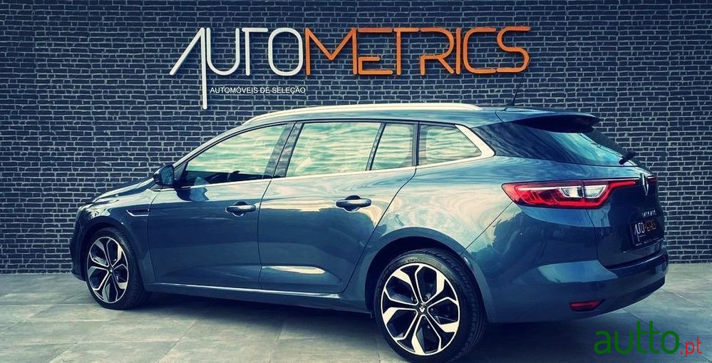 2017' Renault Megane Sport Tourer photo #4