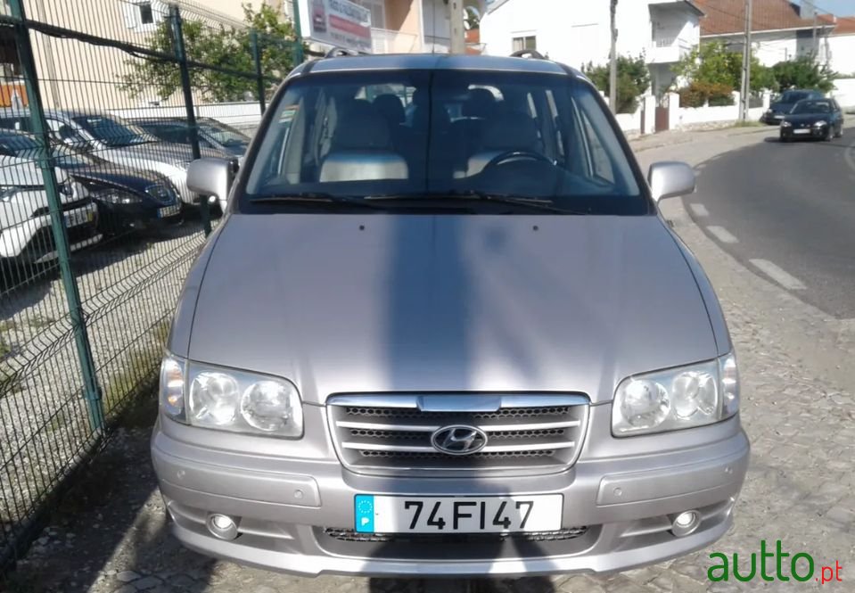 2008' Hyundai Trajet photo #4