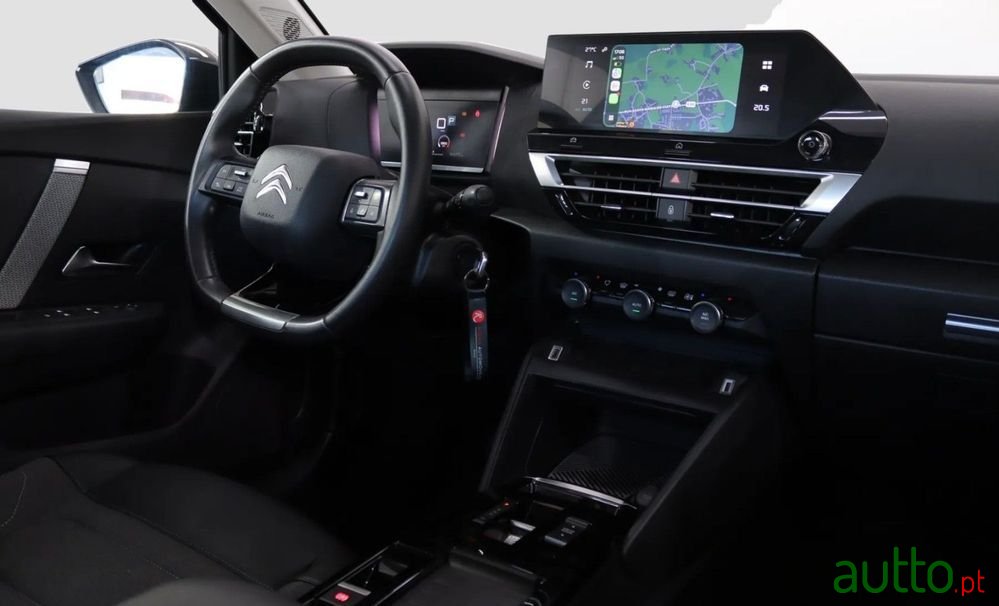 2023' Citroen C4 X photo #5