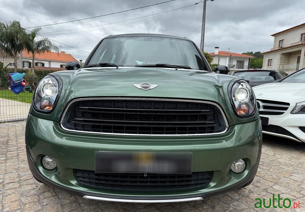 2016' MINI Countryman Cooper D photo #6