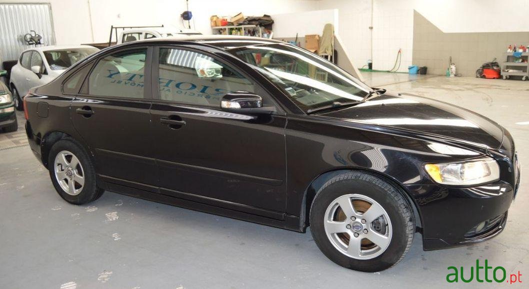 2007' Volvo S40 photo #3