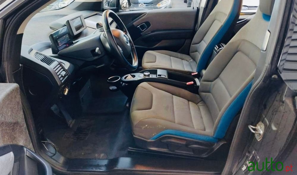 2018' BMW Série I (94 Ah) photo #6