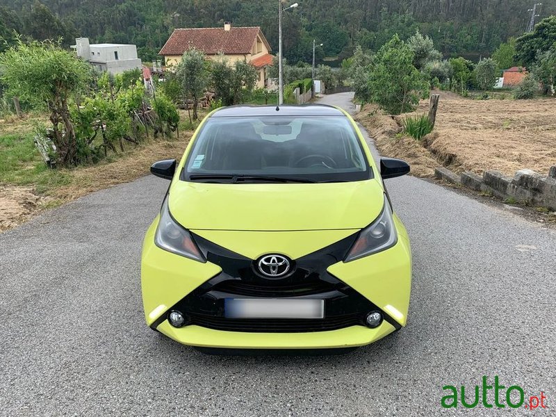 2016' Toyota Aygo 1.0 X-Cite photo #1