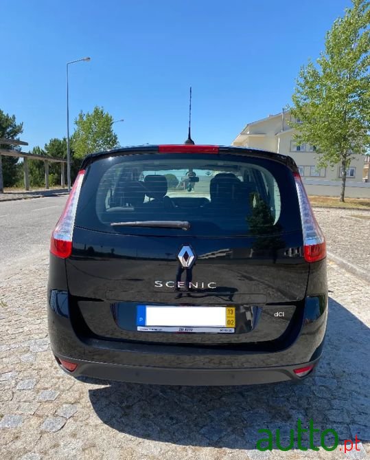 2013' Renault Grand Scenic photo #4