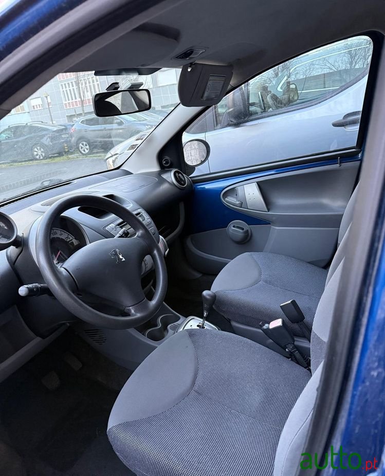 2006' Peugeot 107 photo #6