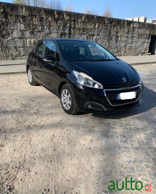 2015' Peugeot 208 photo #4