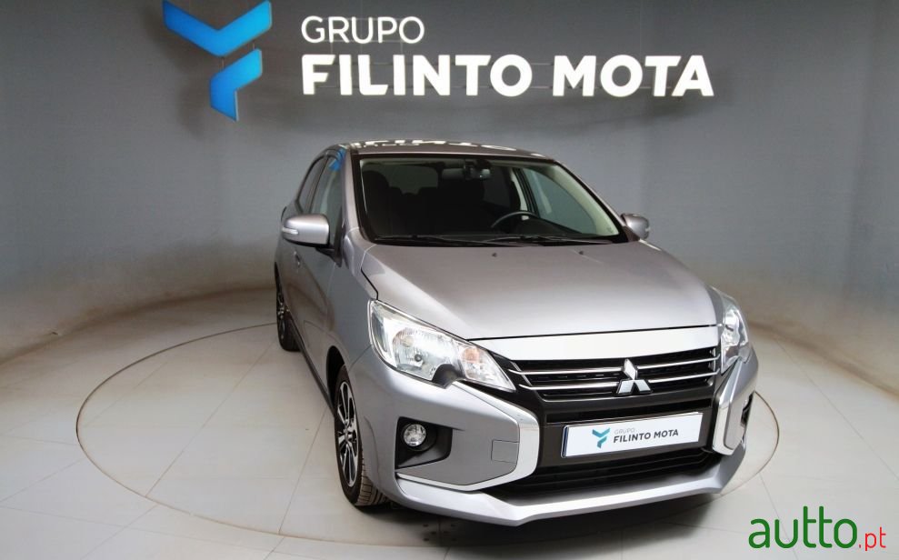 2022' Mitsubishi Space Star photo #1