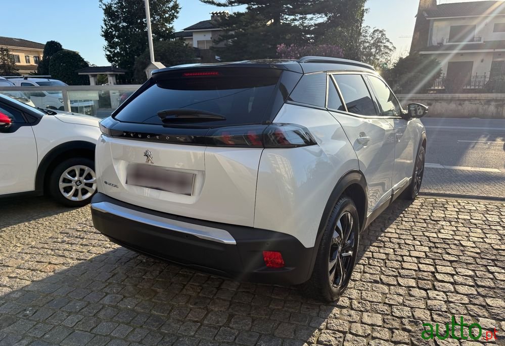 2023' Peugeot e-2008 50 Kwh Allure Pack photo #6