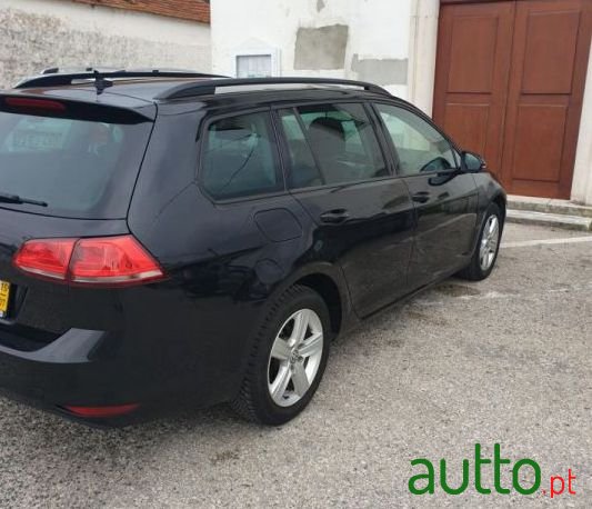 2015' Volkswagen Golf Variant photo #1