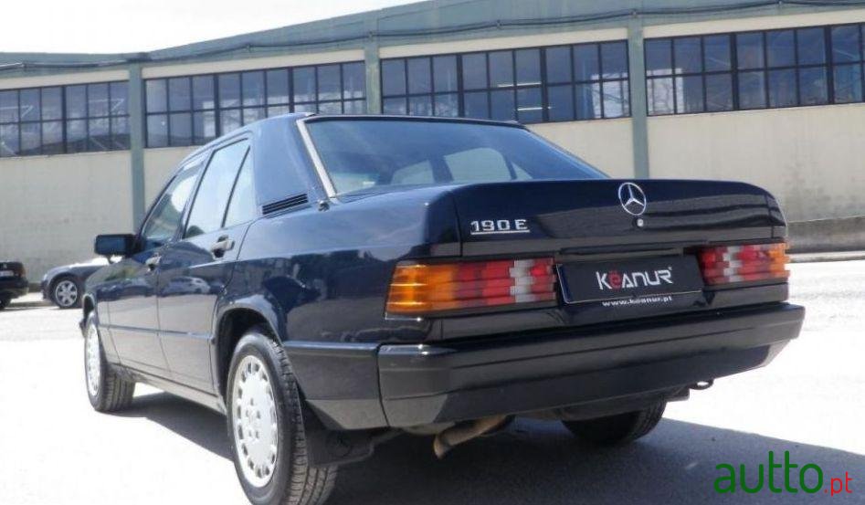 1984' Mercedes-Benz 190 E photo #3