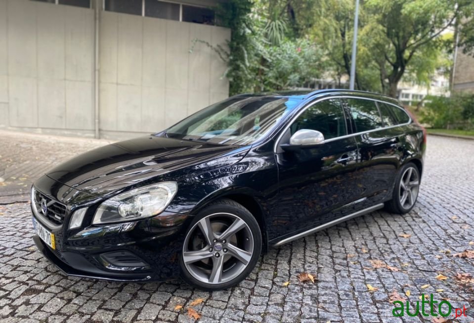 2011' Volvo V60 photo #3